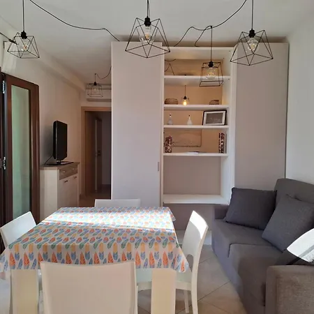 Acquachiara Giardino E Posto Auto Privato Villasimius